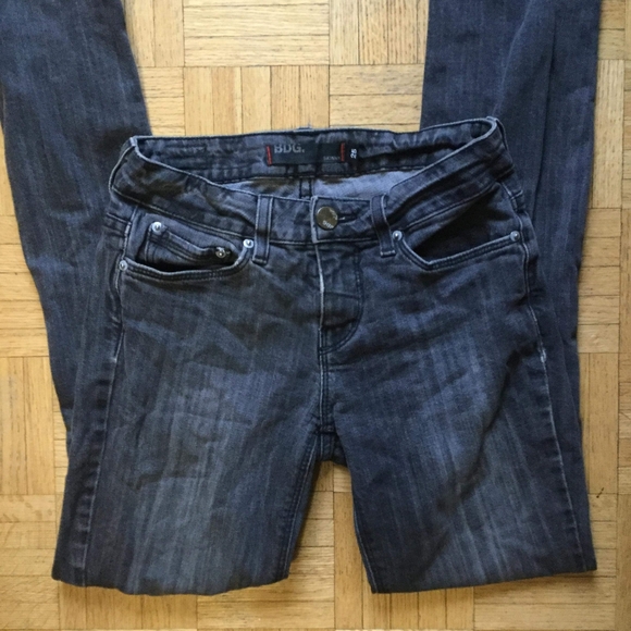 🌿2/$20 BDG (Urban Outfitters) dark grey skinny jeans - Picture 4 of 8